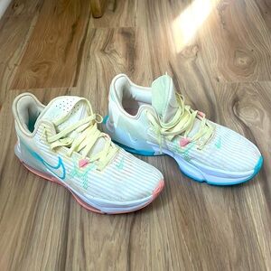 Nike Witness 6 Easter